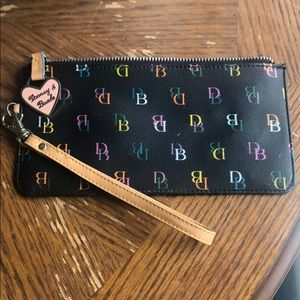 Dooney & Bourke wristlet